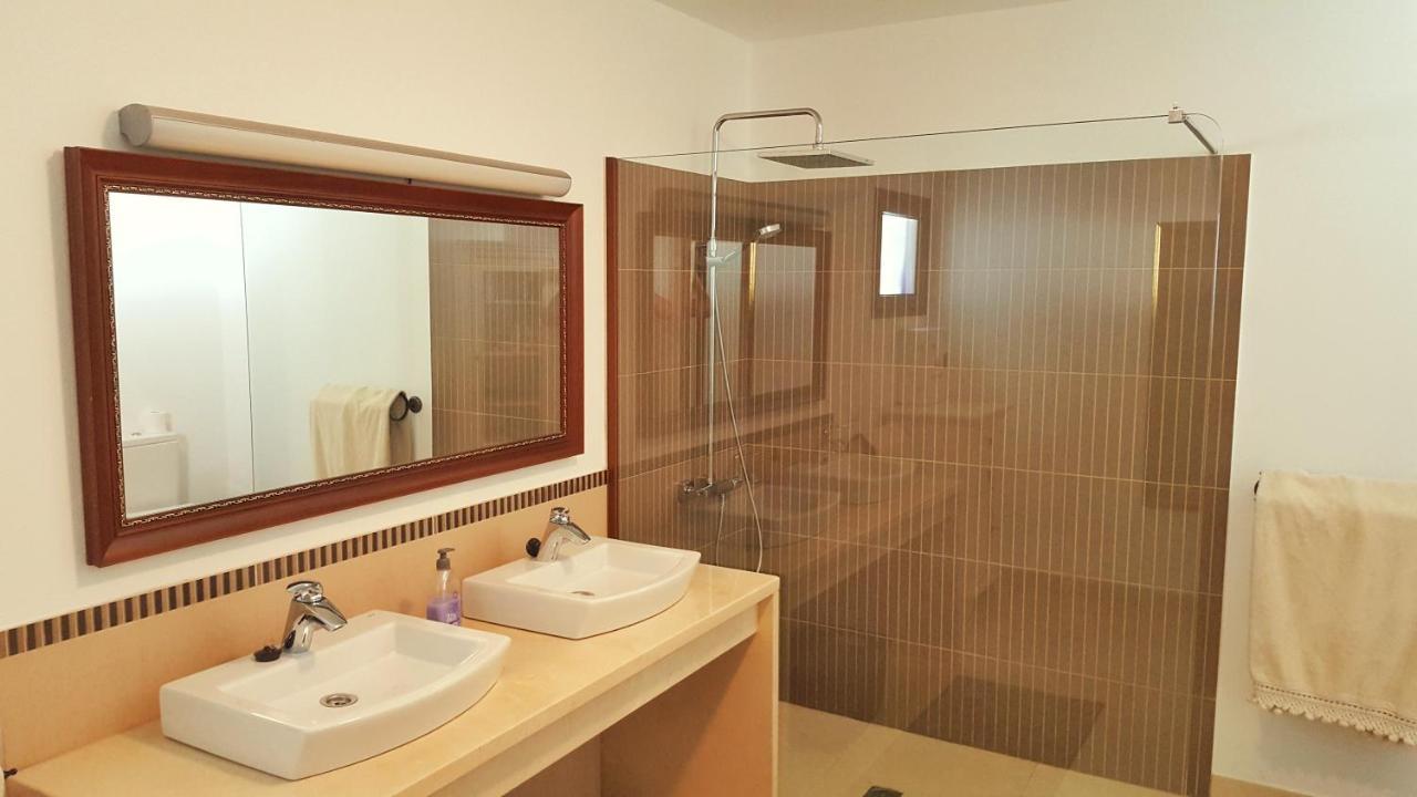 Villa Nazoly, Oasis De Tranquilidad Con Piscina Privada En El Corazon De Lanzarote Nazaret Bagian luar foto